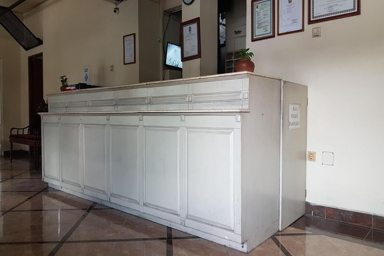 Oyo 3819 Hotel Winotosastro Yogyakarta Dış mekan fotoğraf